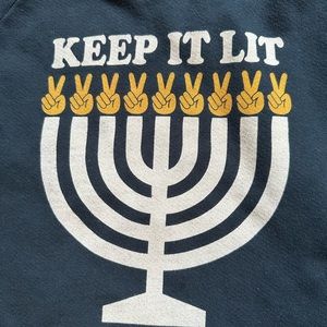 Gently used unisex Hanukkah tiny whales sweatshirt 8 and 3/4 sleeve t-shirt